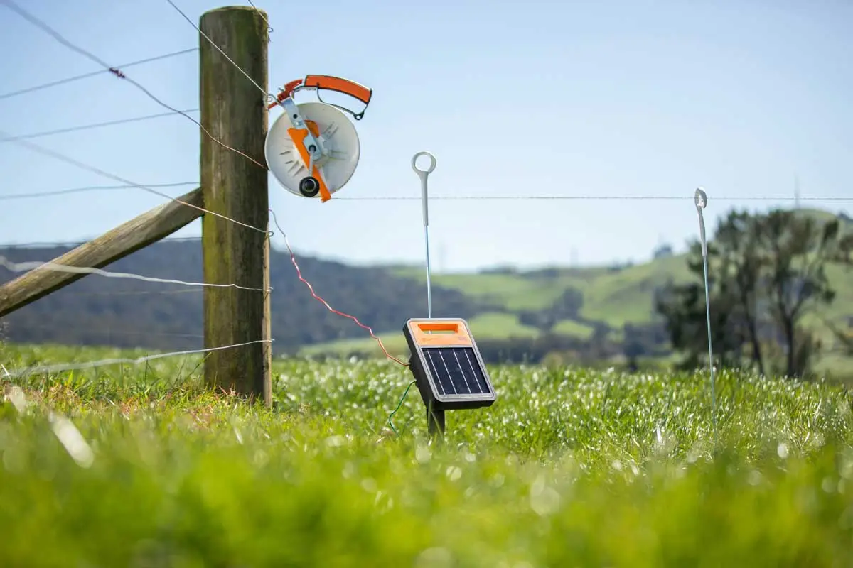 solar powered electric fences