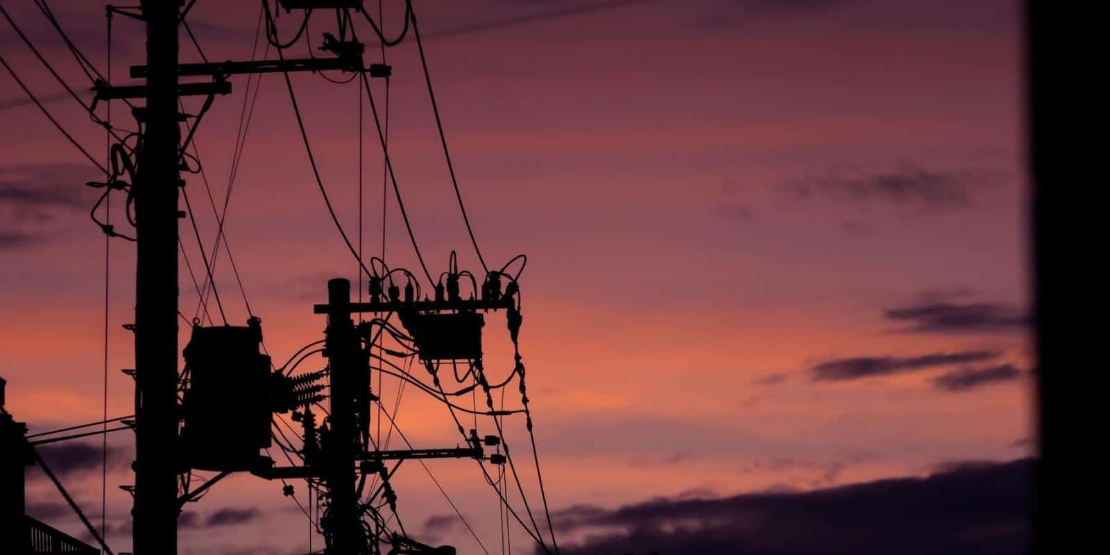 How-Long-Does-a-Power-Outage-Last-