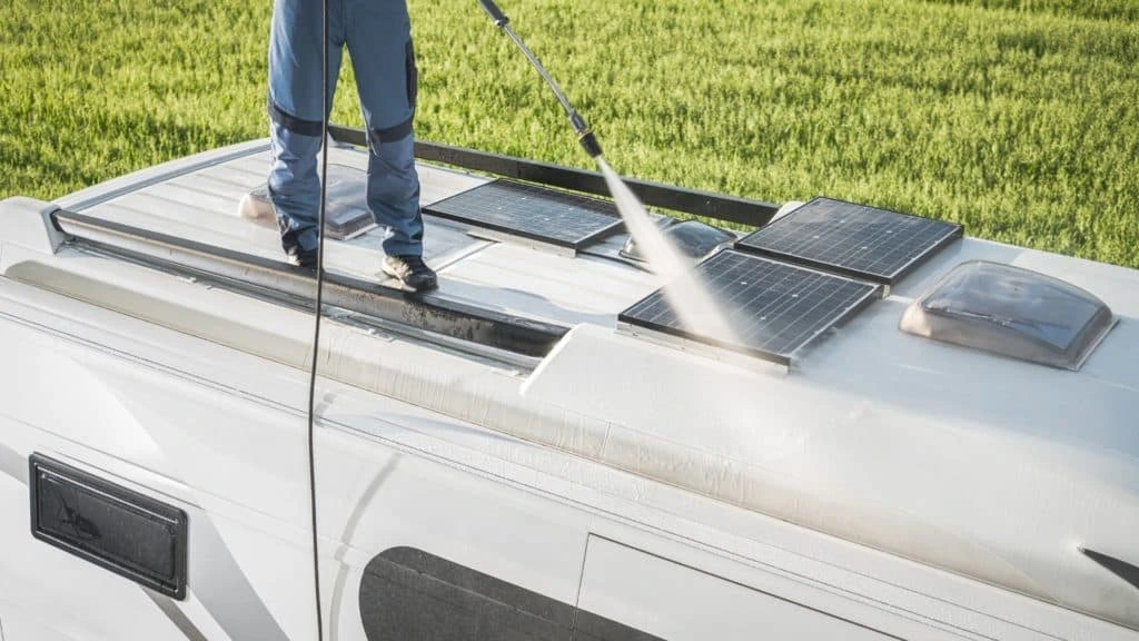 pressure wash solar panel 1024x576 1